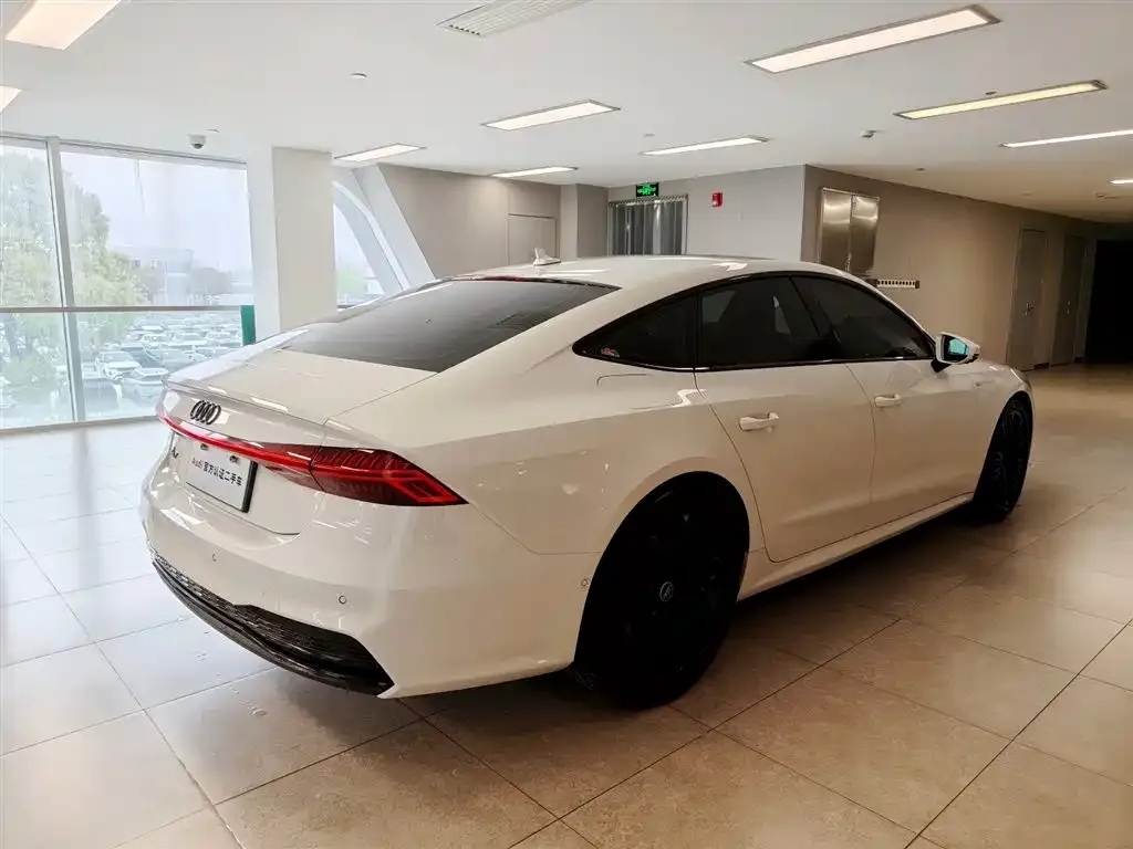 Audi A7 — фото 5
