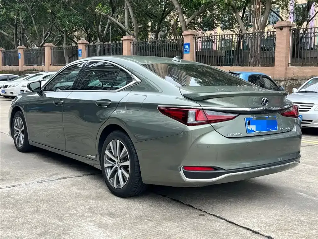 Lexus ES 2021 из CN, фото 4