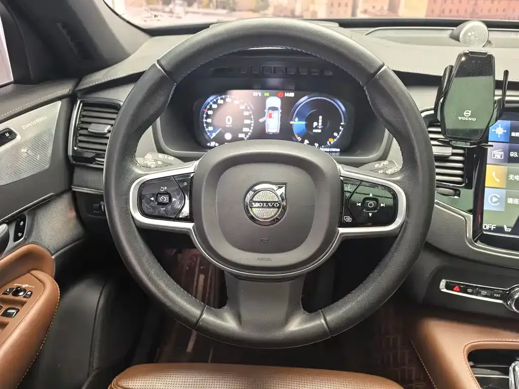 Volvo XC90 PHEV 2022 из CN, фото 4