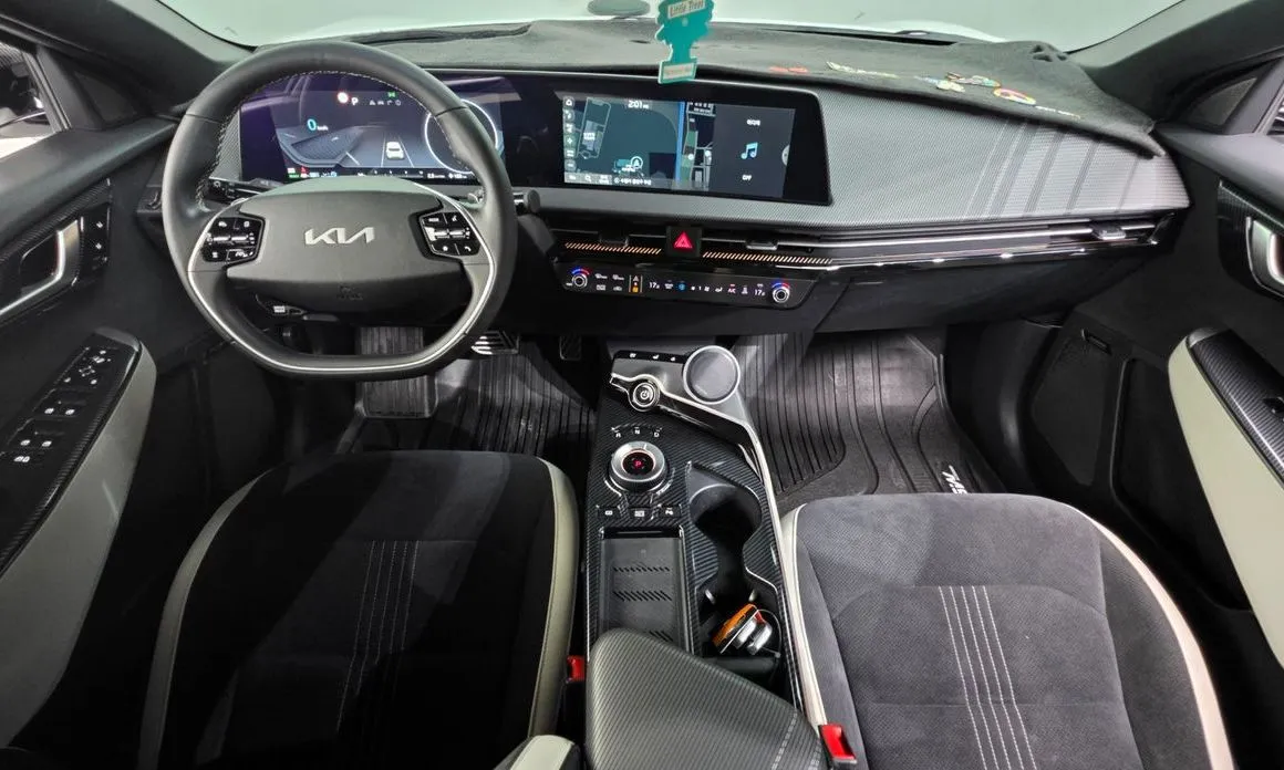 Kia EV6 — фото 9