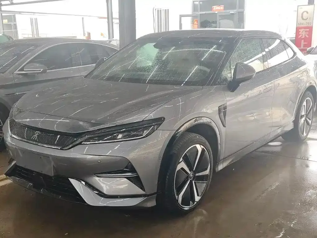 BYD L EV — фото 1