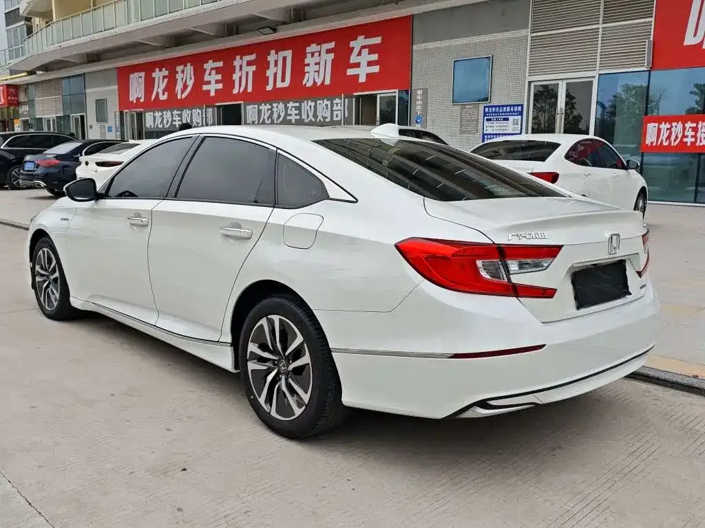 Honda Accord — фото 4