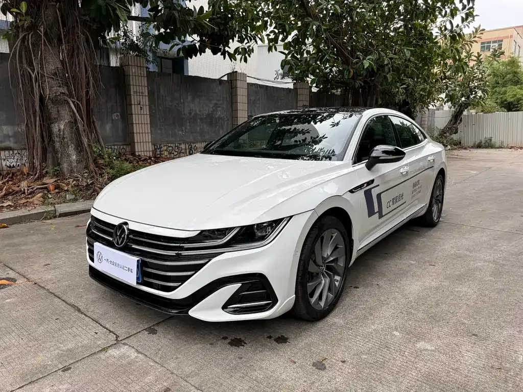Volkswagen CC 2024 из CN, фото 1