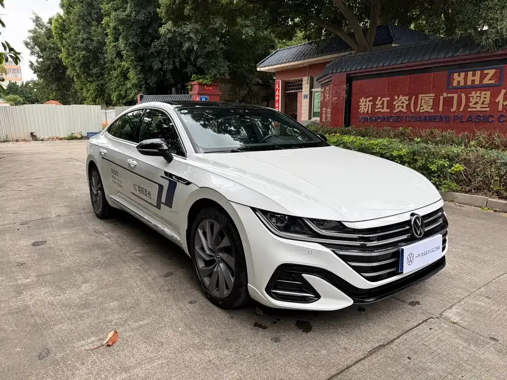 Volkswagen CC 2024 из CN, фото 9