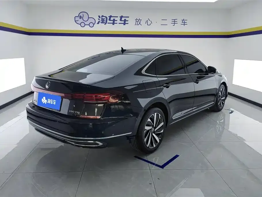 Volkswagen Passat — фото 8