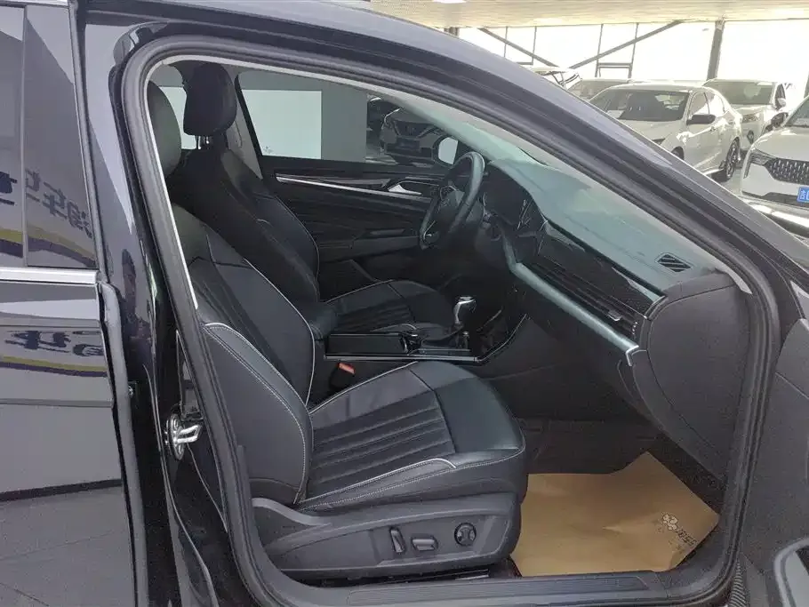 Volkswagen Passat — фото 7