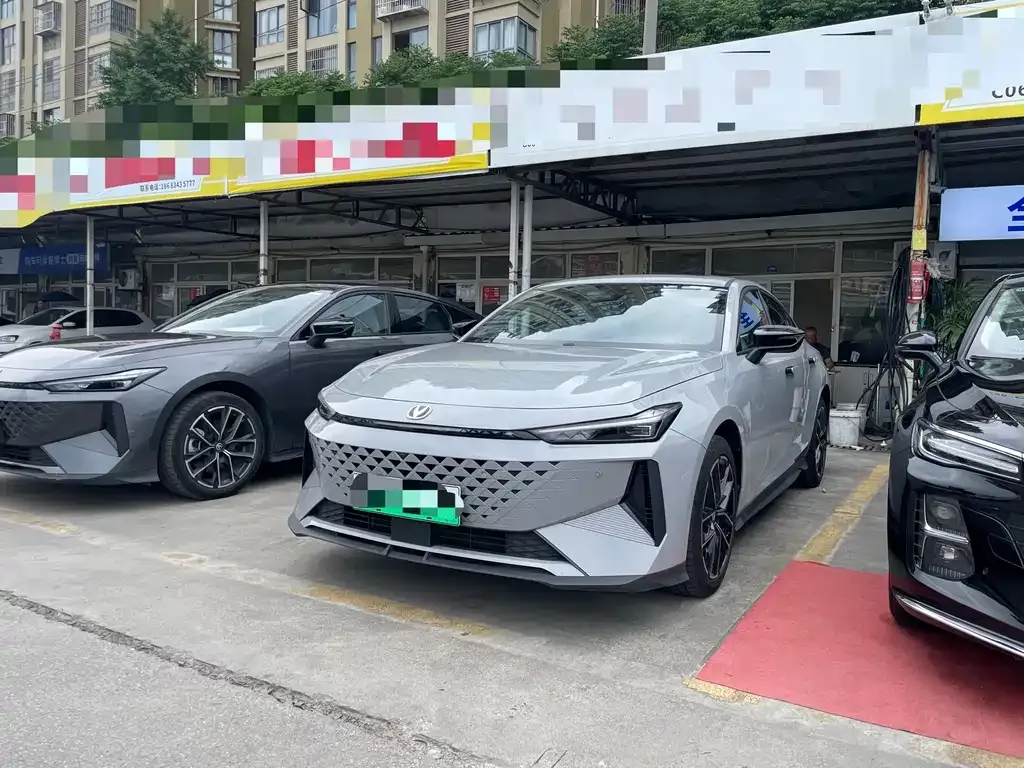Changan UNI-V iDD
