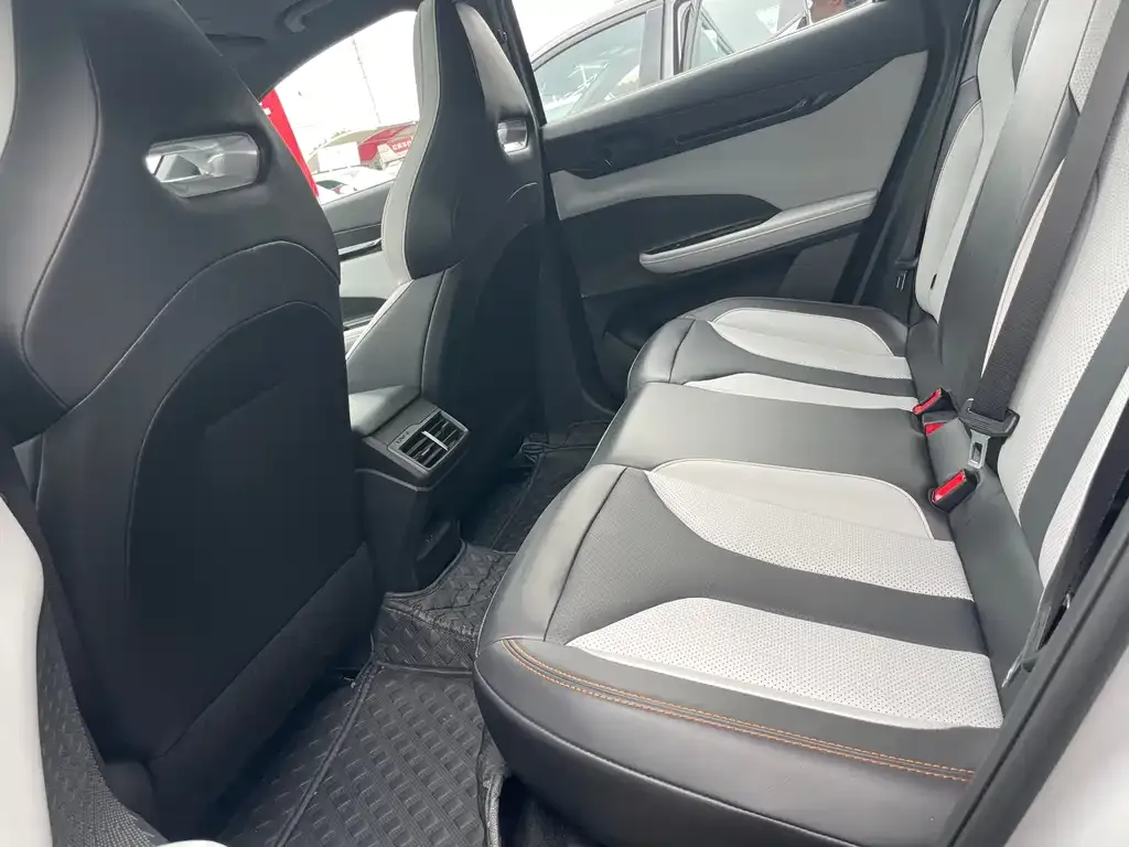 Changan UNI-V iDD 2024 из CN, фото 9