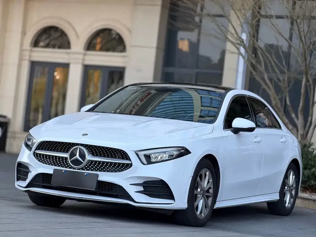 Mercedes-Benz A-Class — фото 1