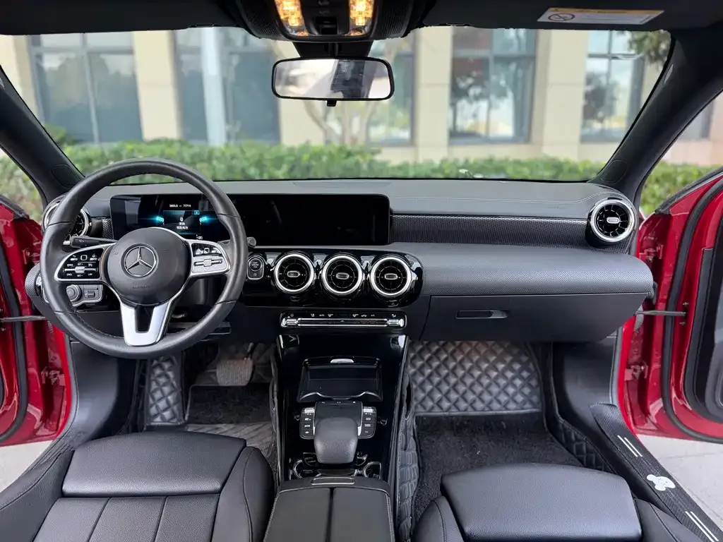 Mercedes-Benz A-Class — фото 5