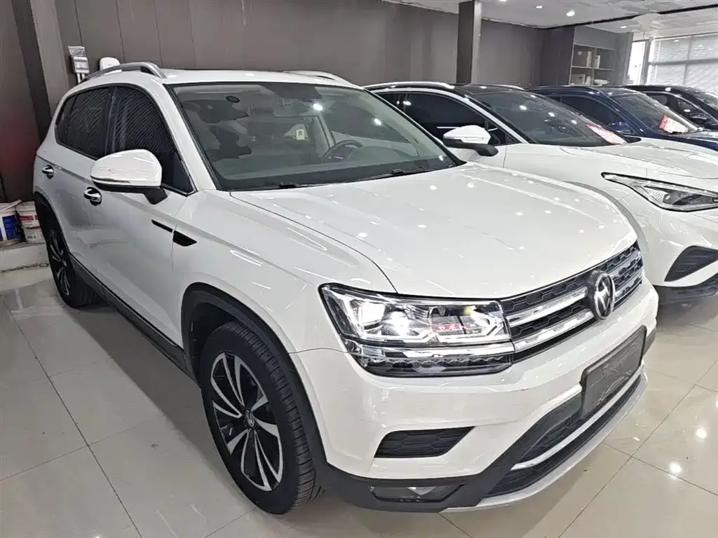 Volkswagen Tharu — фото 2