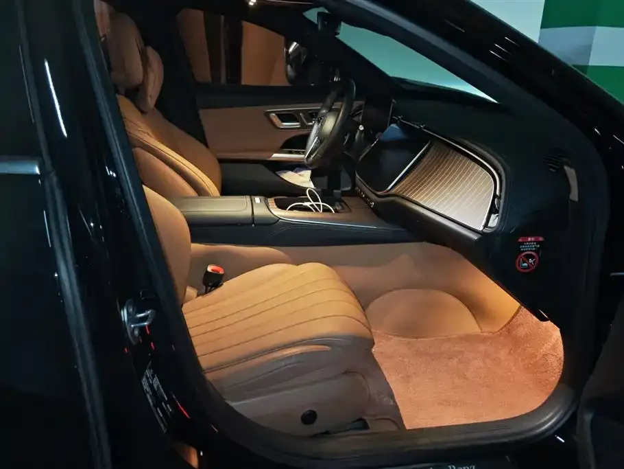 Mercedes-Benz E-Class 2024 из CN, фото 5