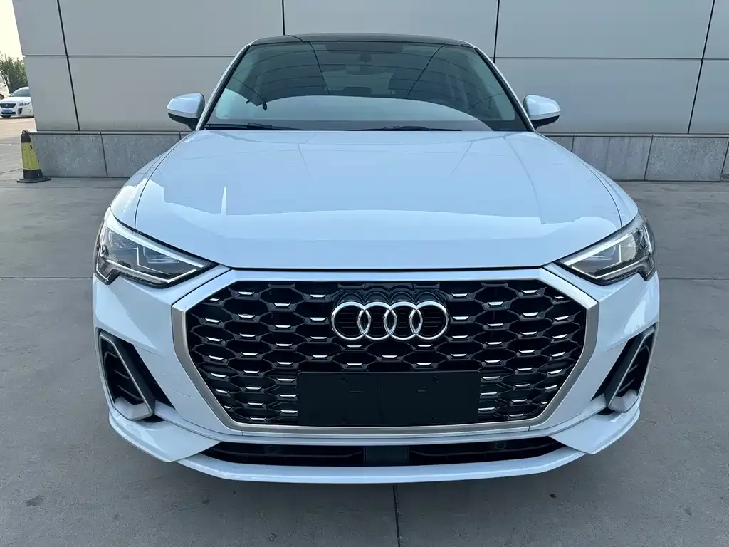 Audi Q3 Sportback — фото 2