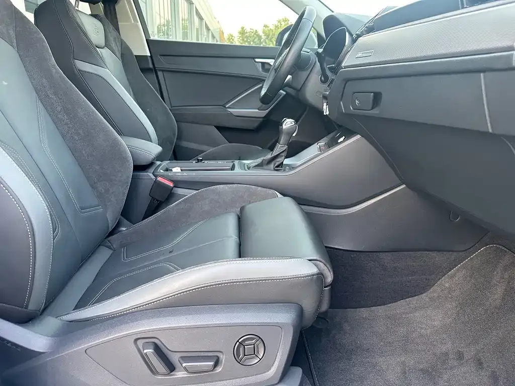 Audi Q3 Sportback — фото 8