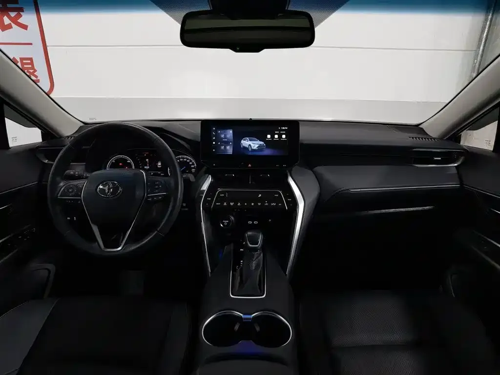 Toyota Harrier — фото 6