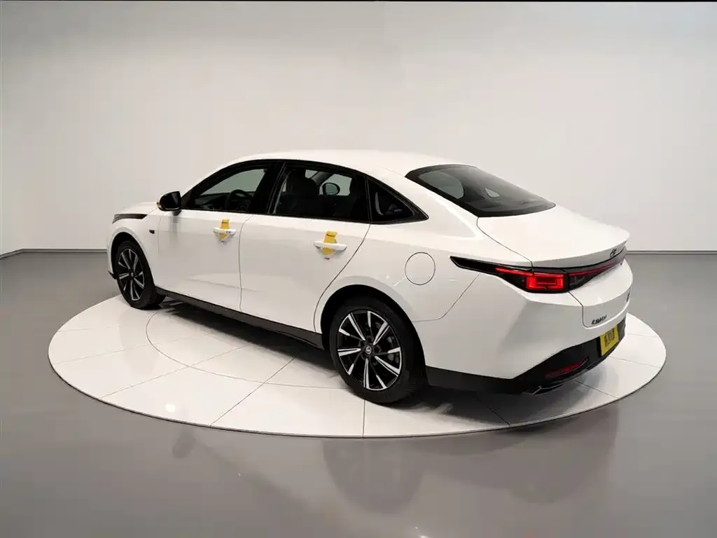 Changan Eado 2026 из CN, фото 6