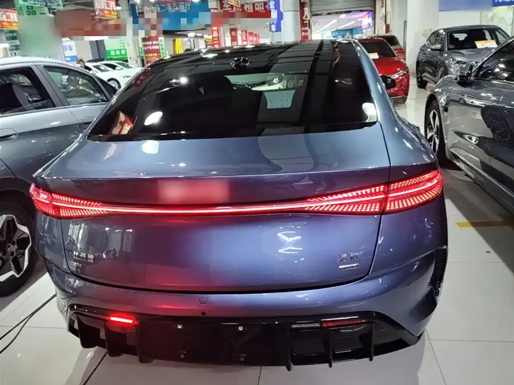 BYD Seal — фото 10