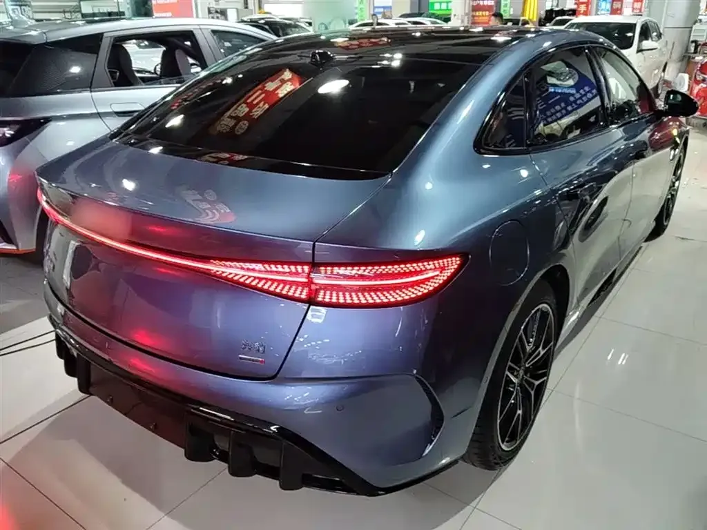 BYD Seal — фото 9