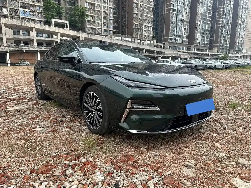 Geely Galaxy Xingyao 8 2025 из CN, фото 8