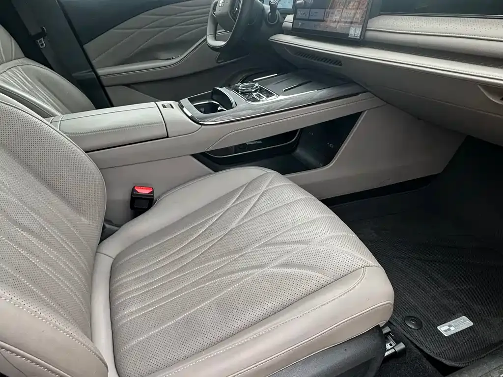 Geely Galaxy Xingyao 8 2025 из CN, фото 4