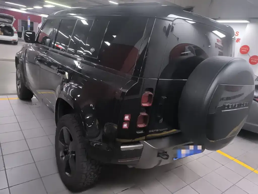 Land Rover Defender — фото 3