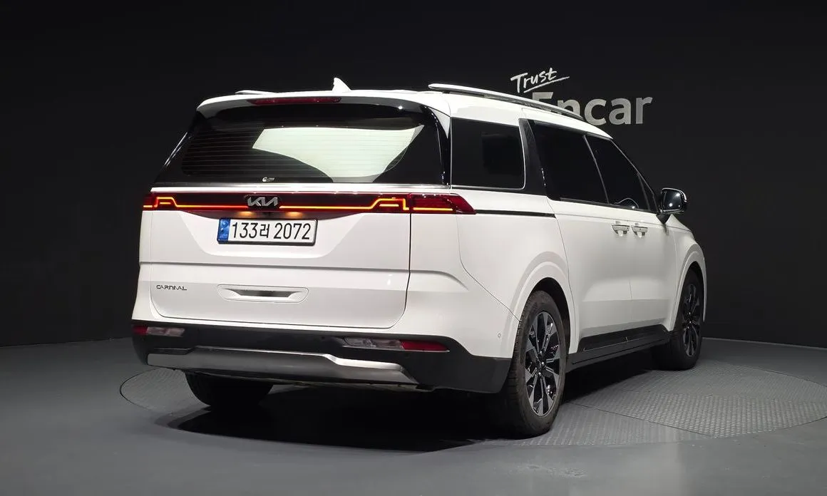Kia Carnival — фото 2
