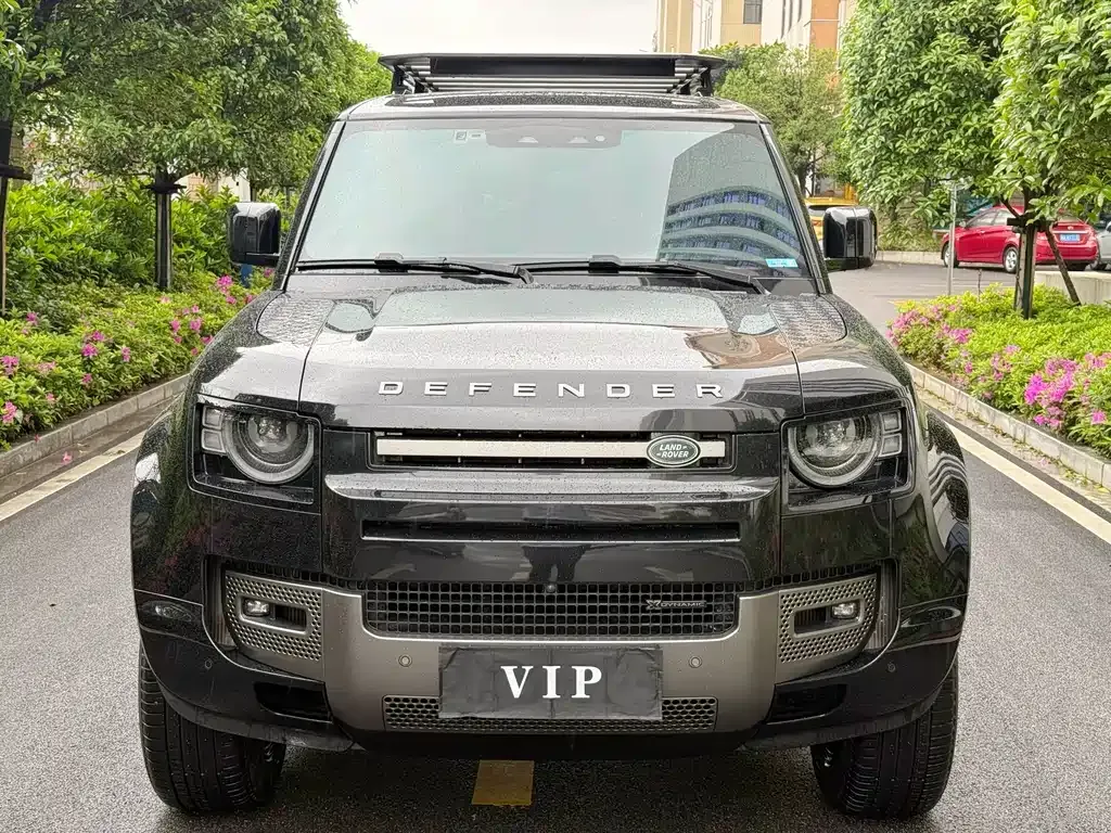Land Rover Defender — фото 9