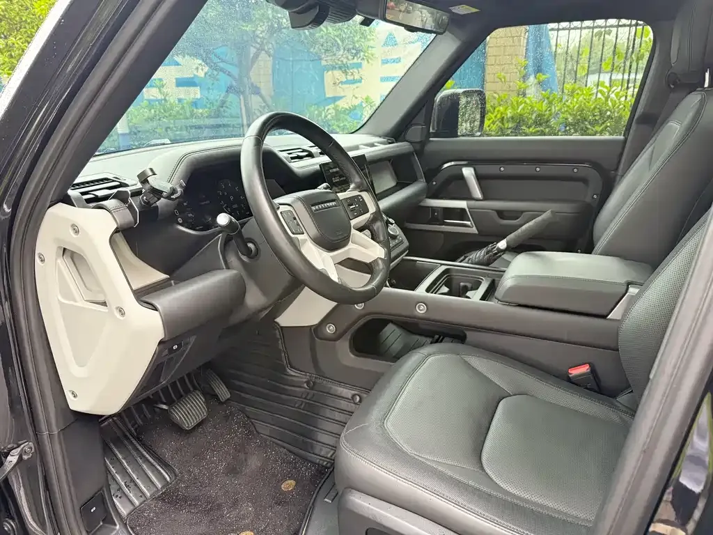 Land Rover Defender — фото 2