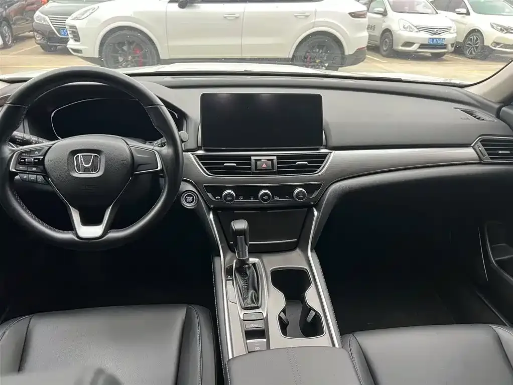 Honda Accord — фото 3