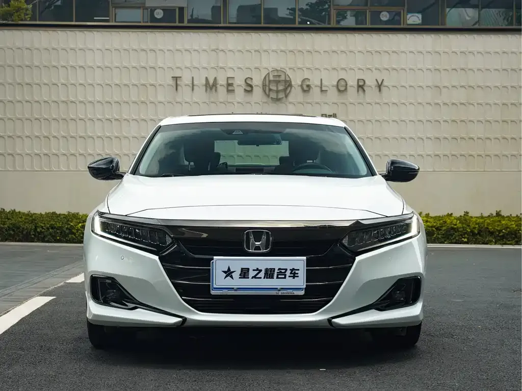Honda Accord — фото 5