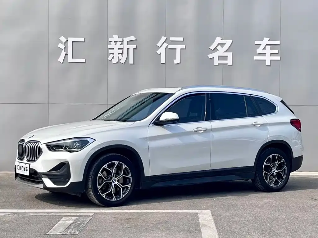 BMW X1 — фото 1