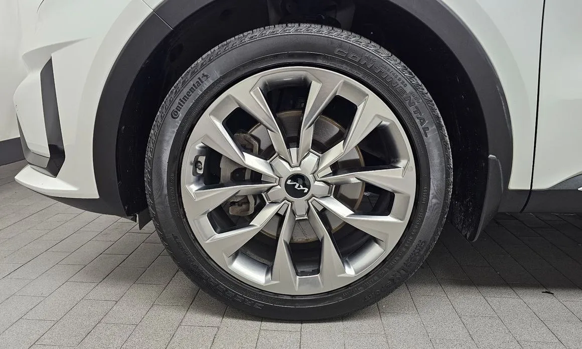 Kia Sorento — фото 7
