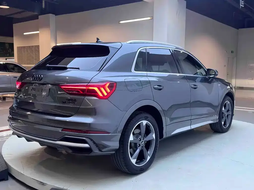 Audi Q3 — фото 5