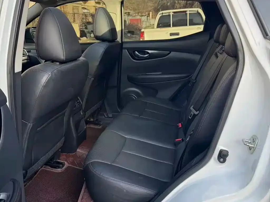 Nissan Qashqai — фото 2
