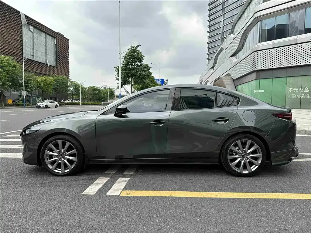 Mazda 3 Axela 2022 из CN, фото 9
