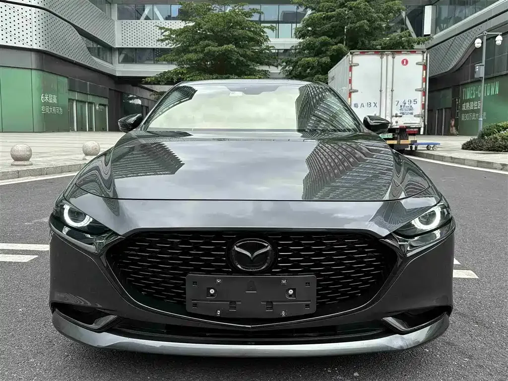 Mazda 3 Axela 2022 из CN, фото 2