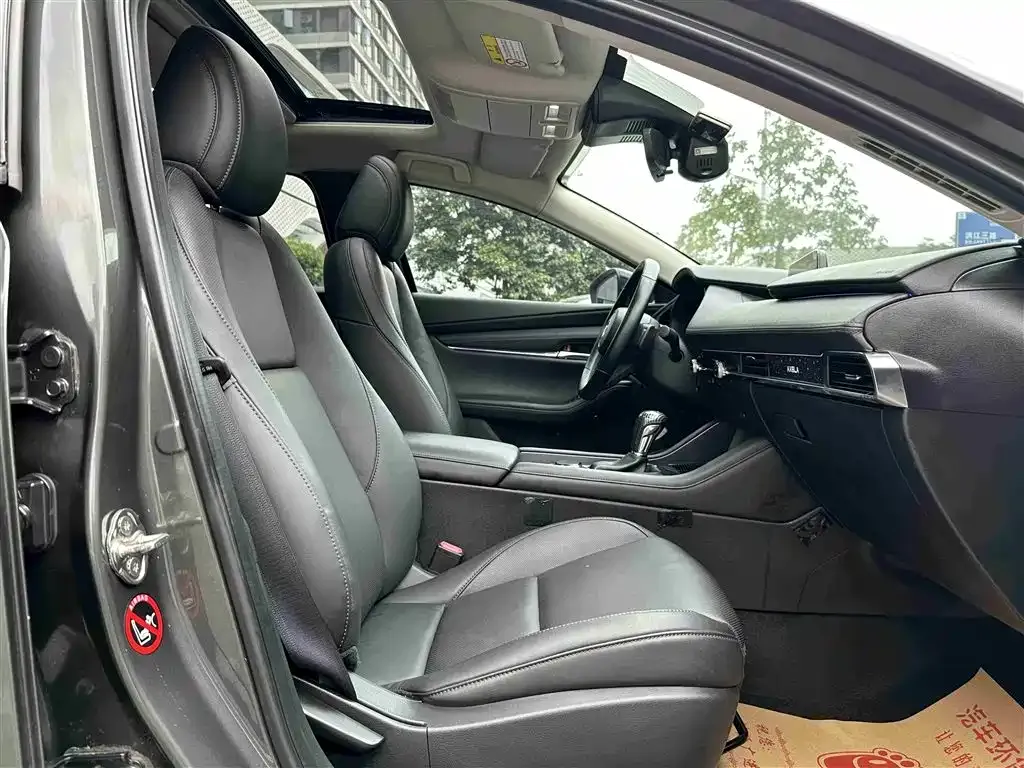Mazda 3 Axela 2022 из CN, фото 5
