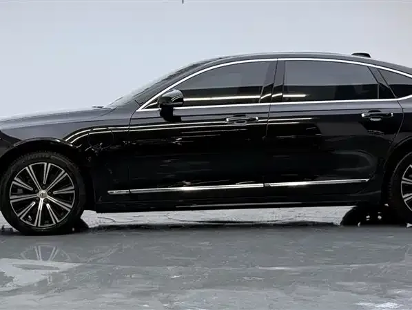 Volvo S90 PHEV 2022 из CN, фото 4