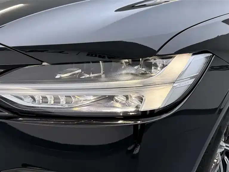 Volvo S90 PHEV 2022 из CN, фото 6
