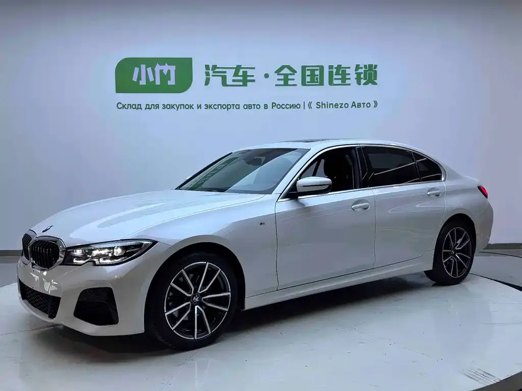 BMW 3 Series 2022 из CN, фото 1