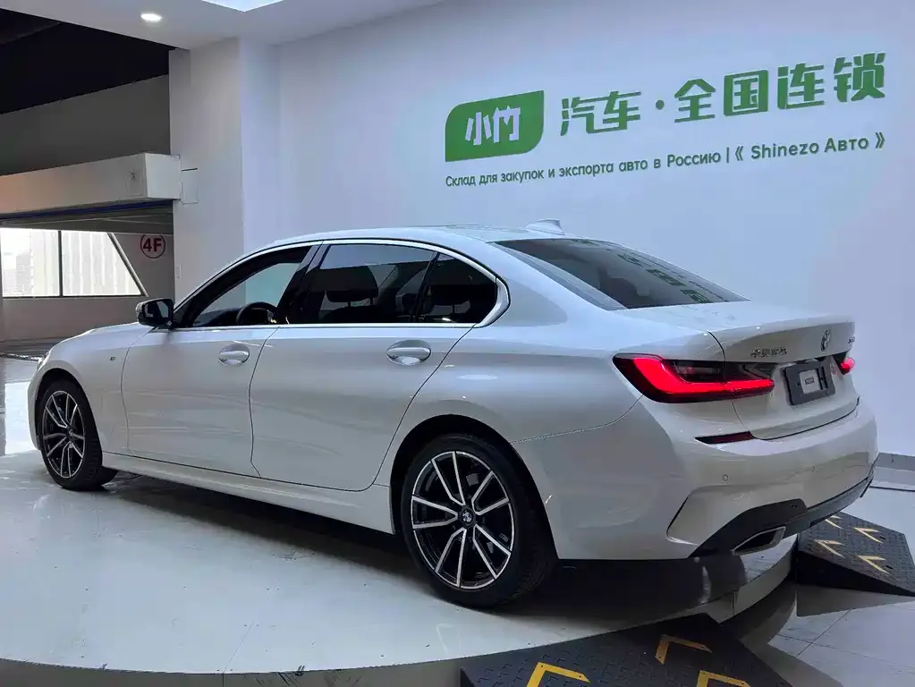 BMW 3 Series 2022 из CN, фото 8