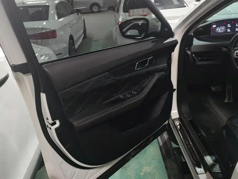 Changan UNI-K 2023 из CN, фото 7