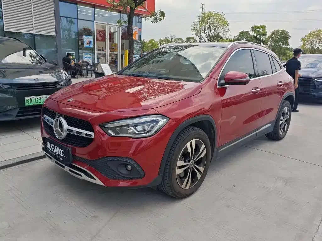 Mercedes-Benz GLA