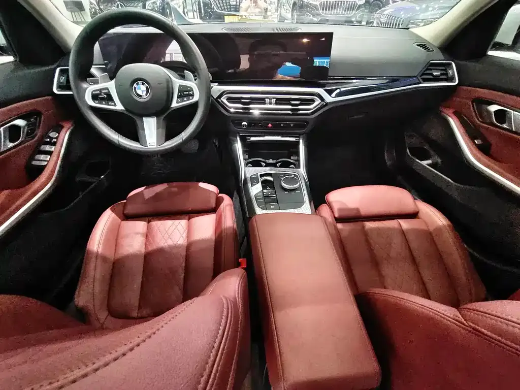 BMW 3 Series 2023 из CN, фото 4