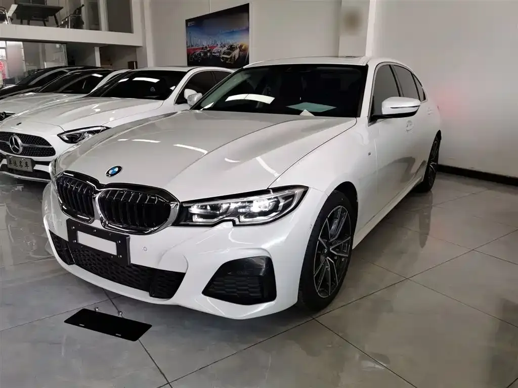 BMW 3 Series 2021 из CN, фото 1