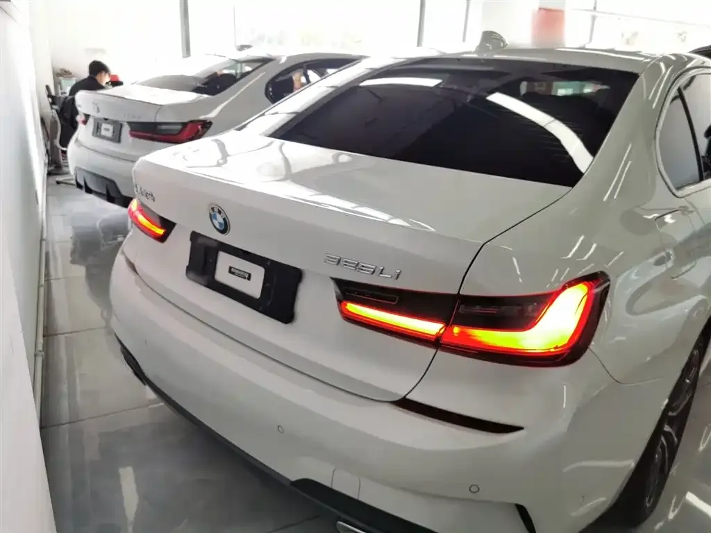 BMW 3 Series 2021 из CN, фото 2