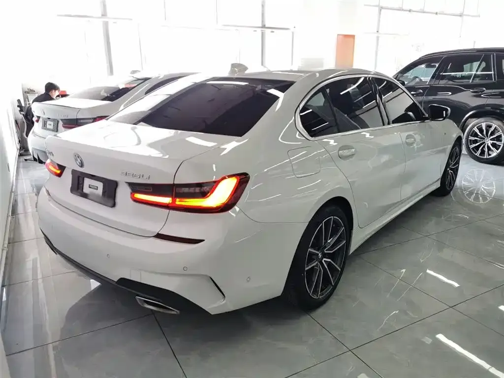 BMW 3 Series 2021 из CN, фото 4