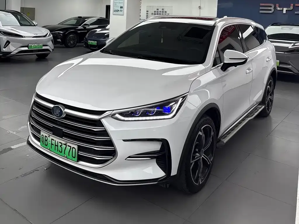 BYD Tang New Energy — фото 1