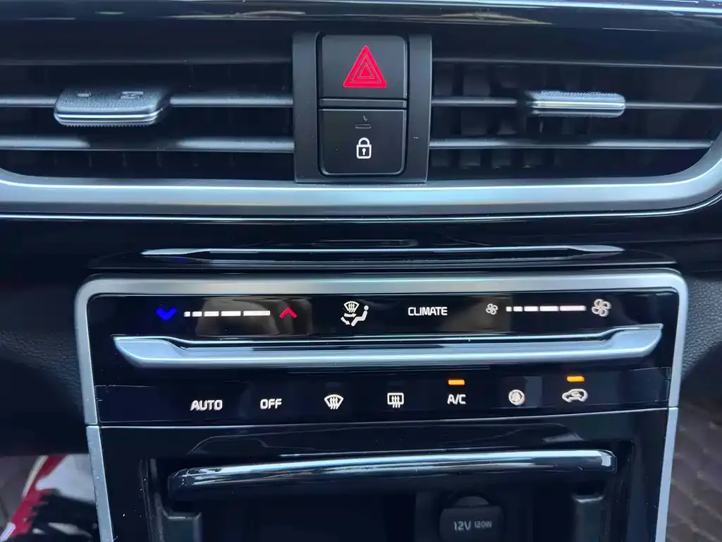Kia KX3 2022 из CN, фото 3