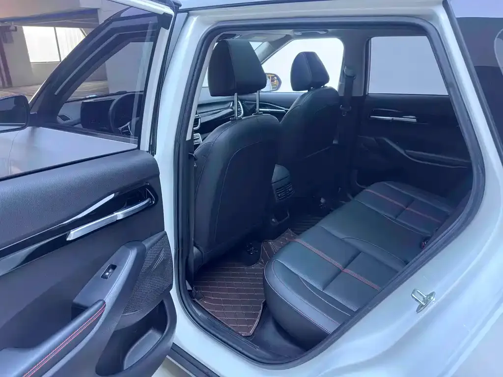 Kia KX3 2022 из CN, фото 7